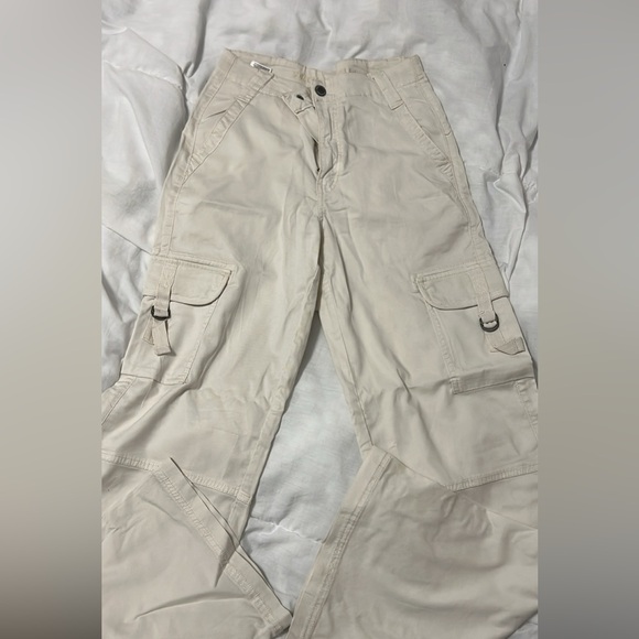 Pants - American Eagle Soft Cargos